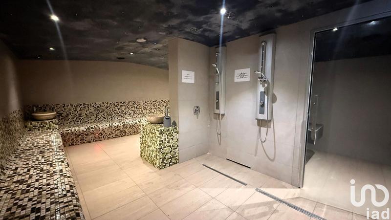 Local commercial - 136 m²