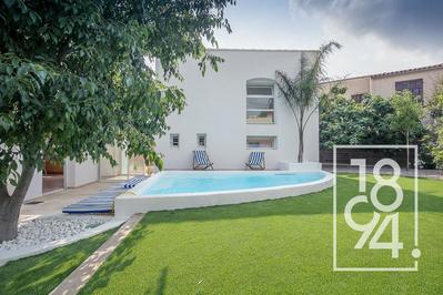 Maison d'architecte - 239 m² - 6 pièces