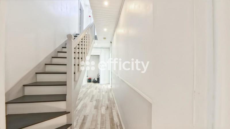 Maison - 144 m² - 6 pièces