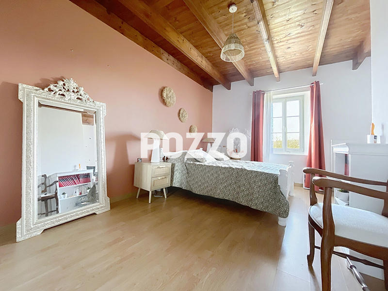 Maison - 150 m² - 5 pièces