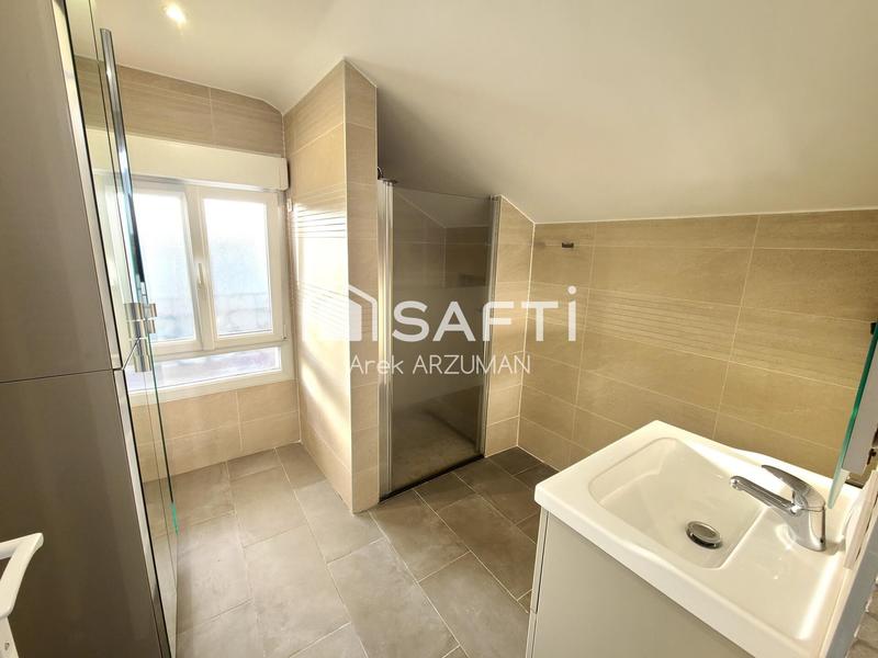 Maison - 277 m² - 6 pièces