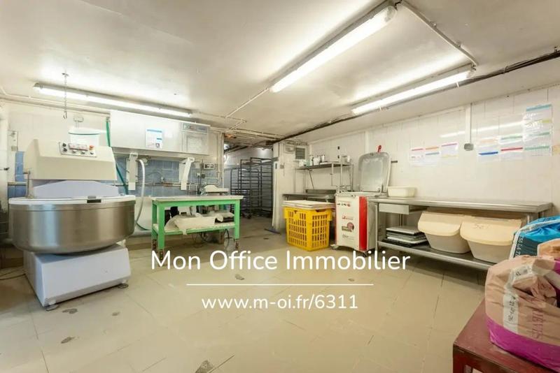 Fonds de commerce - Local commercial - 200 m²
