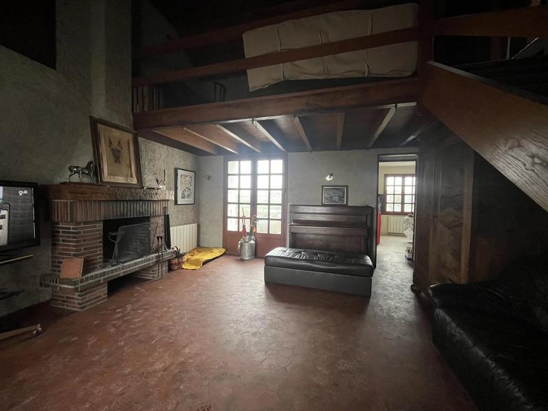 Immeuble - 160 m² - 8 pièces