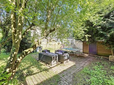 Maison - 166 m² - 7 pièces