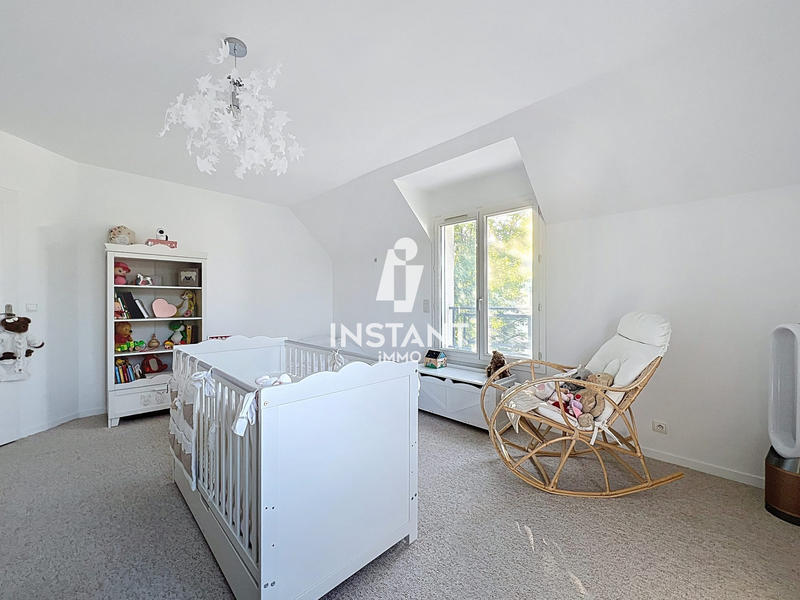 Villa - 238 m² - 9 pièces