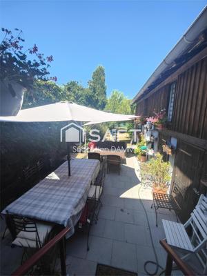 Maison - 96 m² - 5 pièces