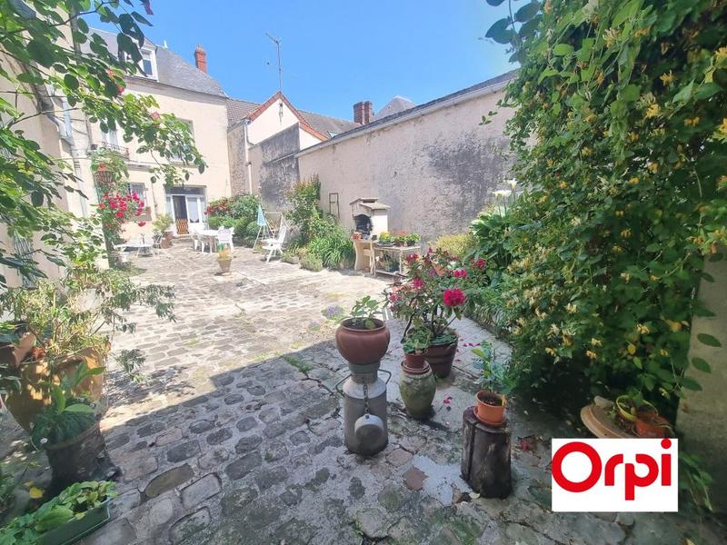 Maison - 230 m² - 7 pièces