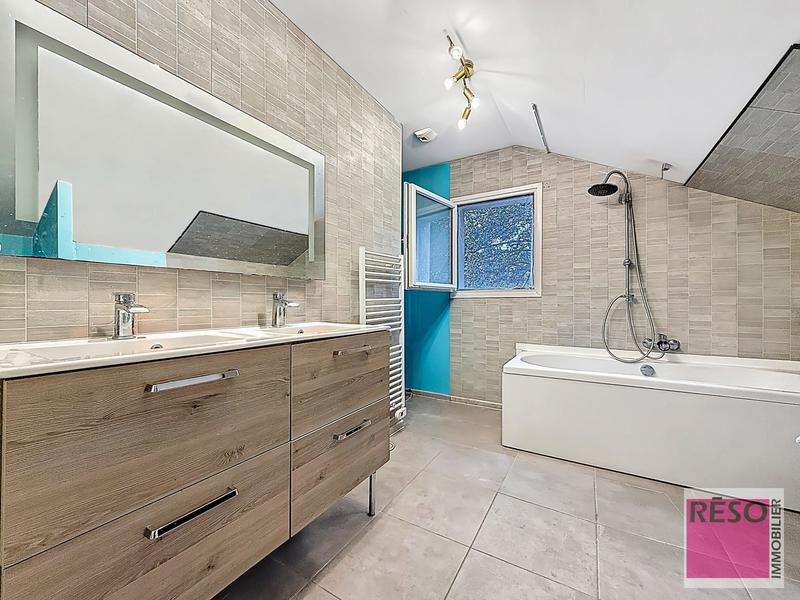 Maison - 115 m² - 5 pièces