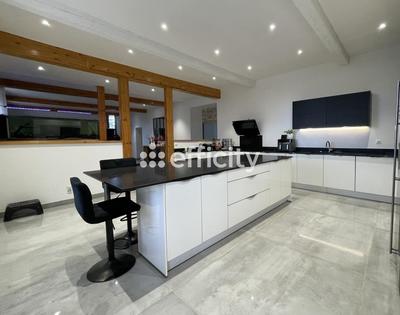 Ferme - 388 m² - 9 pièces