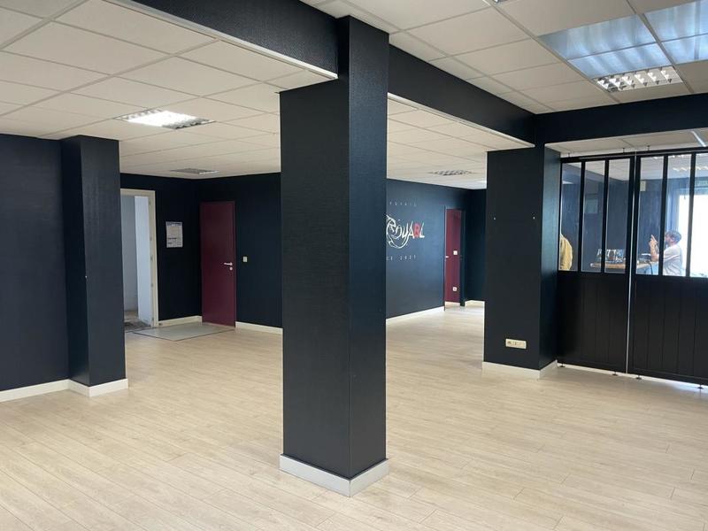 Local commercial - 87 m² - 2 pièces