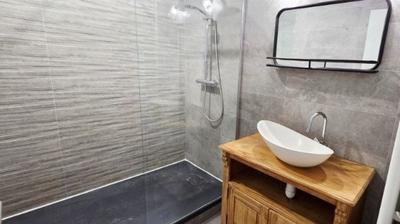 Appartement - 80 m² - 3 pièces