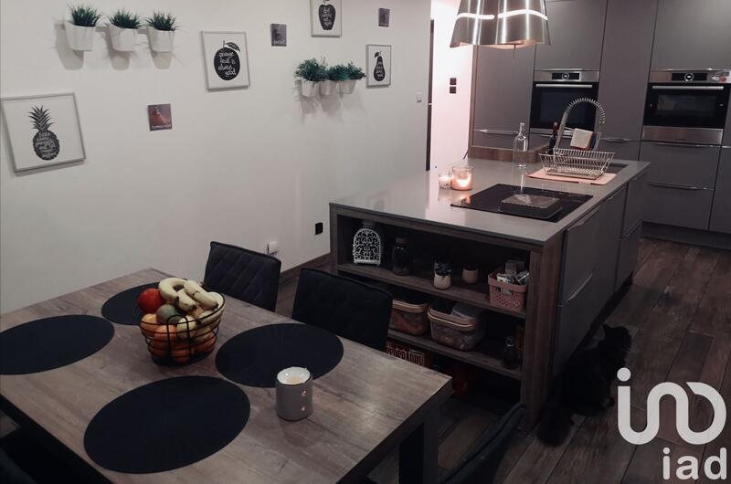 Maison - 300 m² - 5 pièces