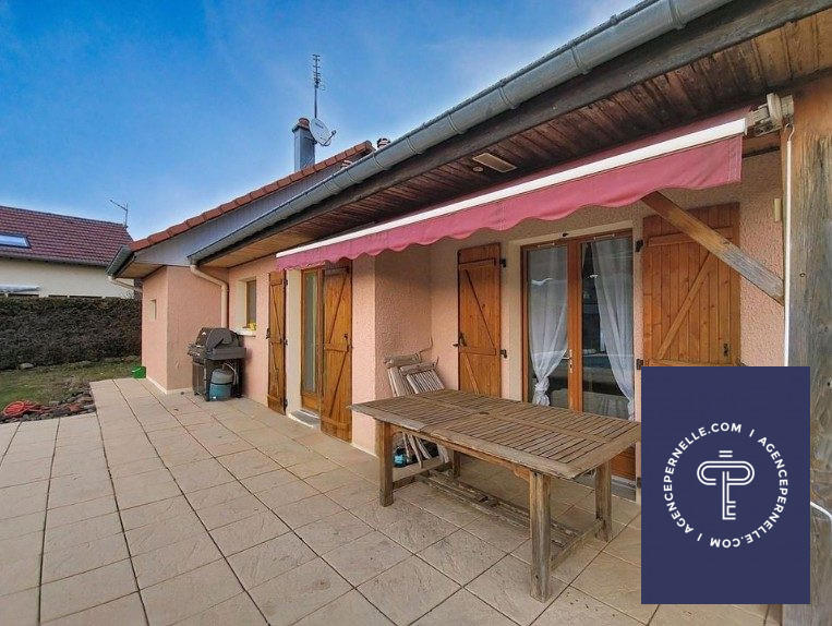 Maison - 110 m² - 6 pièces