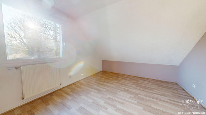 Maison - 104 m² - 5 pièces