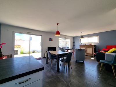 Maison - 88 m² - 4 pièces