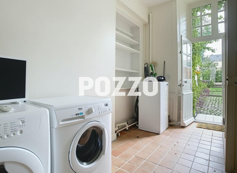 Maison - 166 m² - 6 pièces