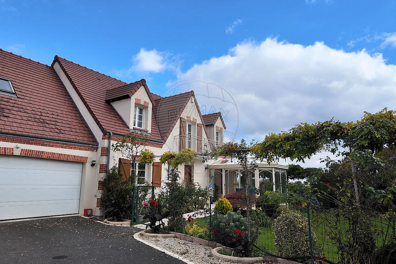 Maison - 170 m² - 7 pièces