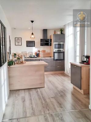 Appartement - 95 m² - 4 pièces