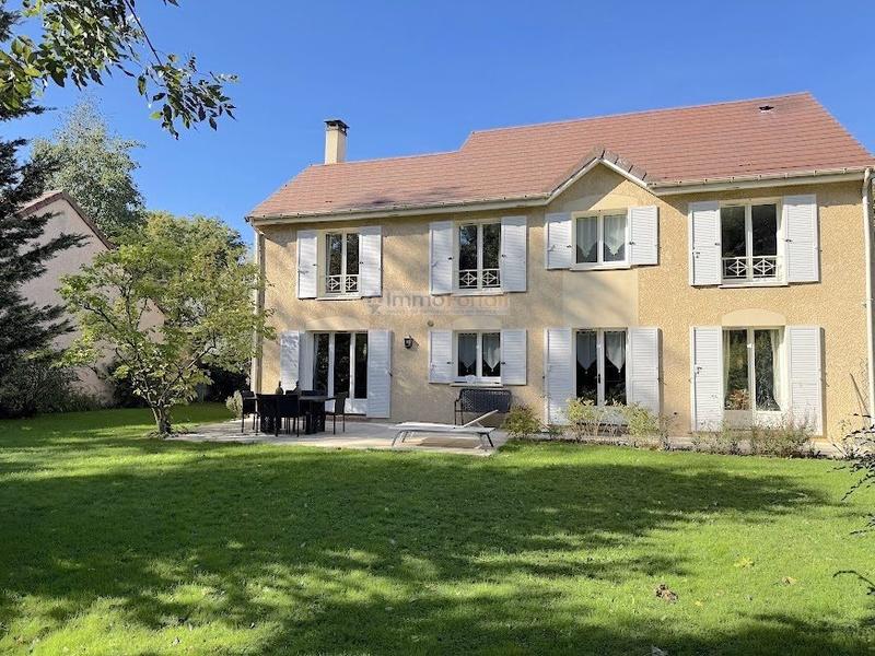 Maison - 180 m² - 7 pièces