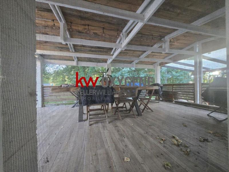 Maison - 250 m² - 7 pièces