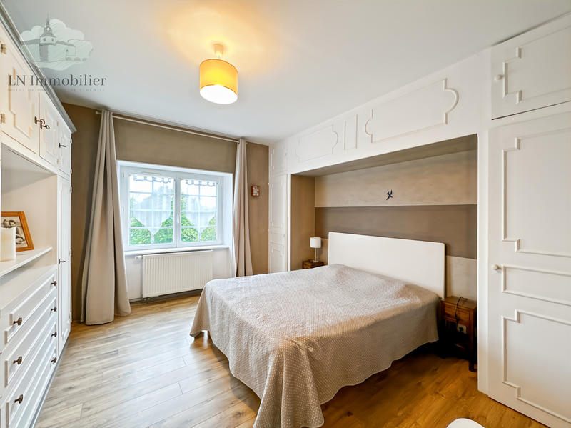 Maison - 167 m² - 8 pièces