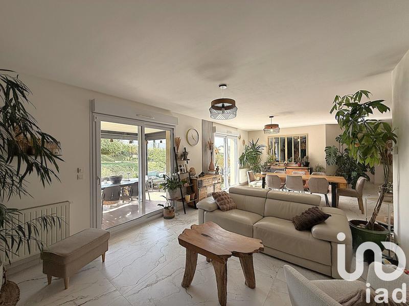 Maison - 101 m² - 5 pièces