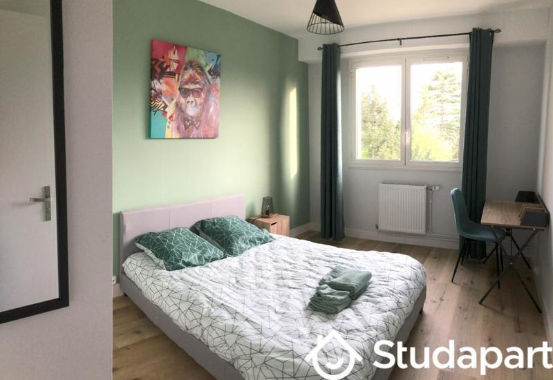 Chambre - 12 m² - 1 pièce