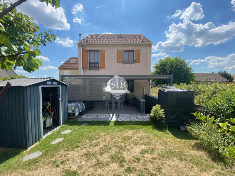 Maison - 98 m² - 6 pièces