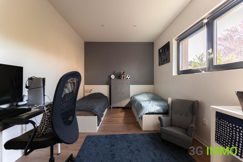 Maison - 190 m² - 6 pièces