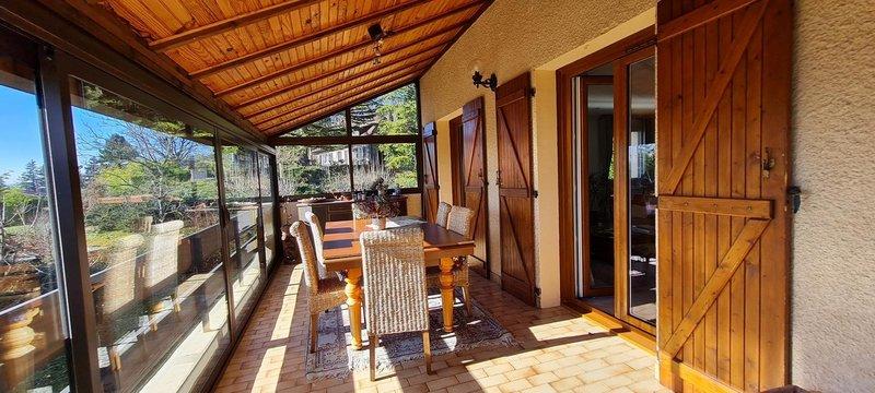 Maison - 200 m² - 10 pièces