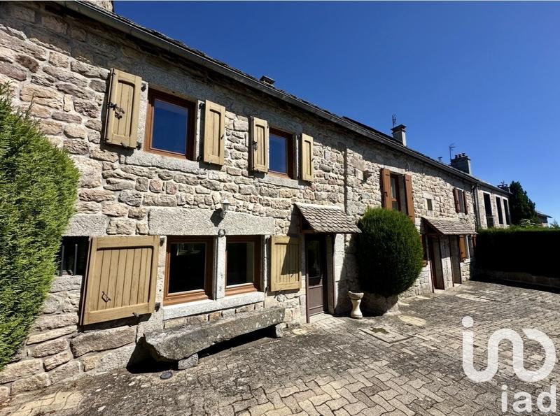 Maison - 199 m² - 9 pièces