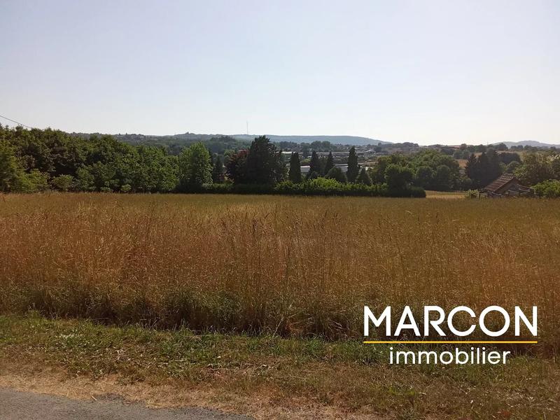 Terrain constructible - 1 764 m²