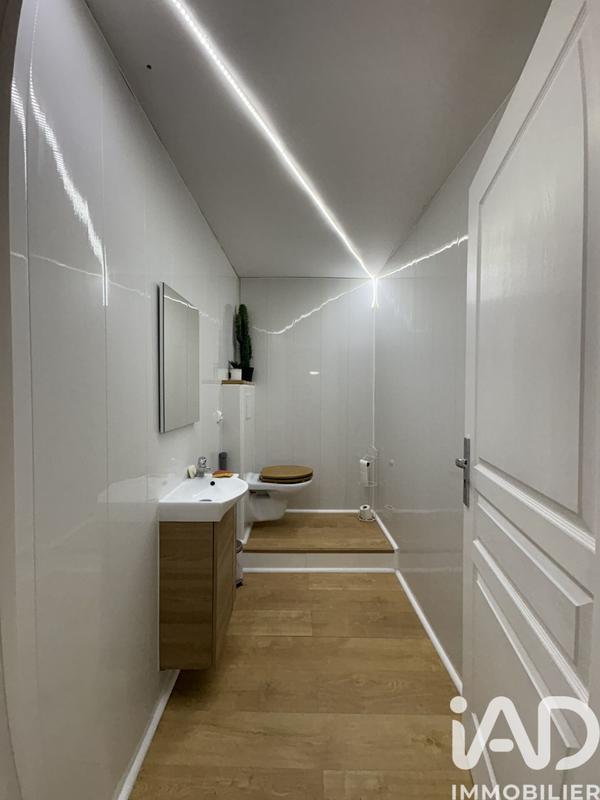 Maison - 265 m² - 9 pièces