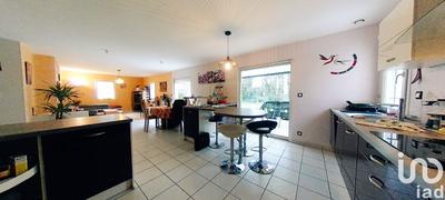 Maison - 96 m² - 5 pièces