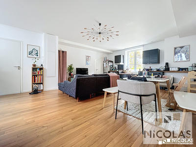 Appartement - 89 m² - 3 pièces