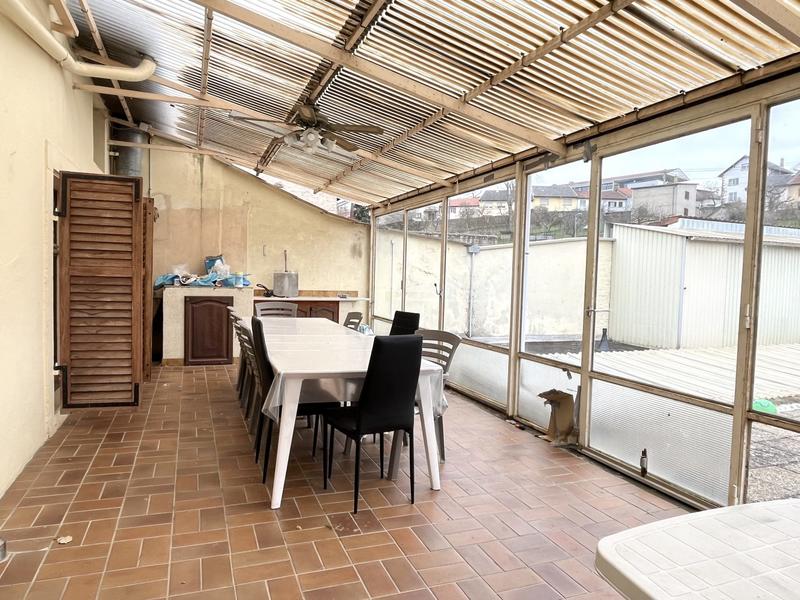 Maison - 320 m² - 10 pièces