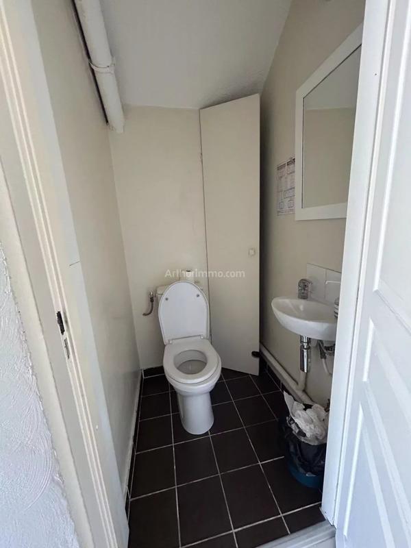 Bureau - 110 m² - 6 pièces