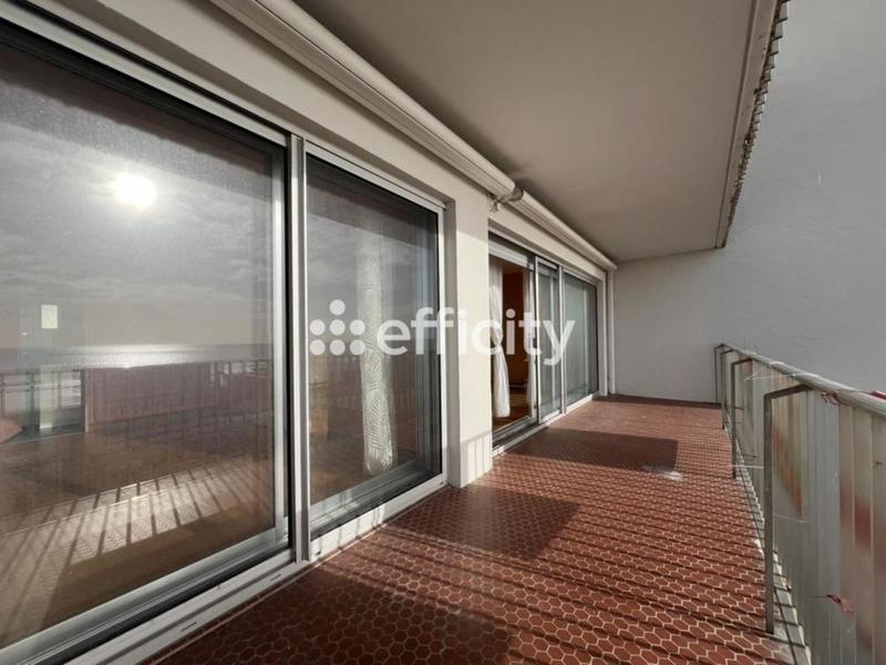 Appartement - 105 m² - 5 pièces