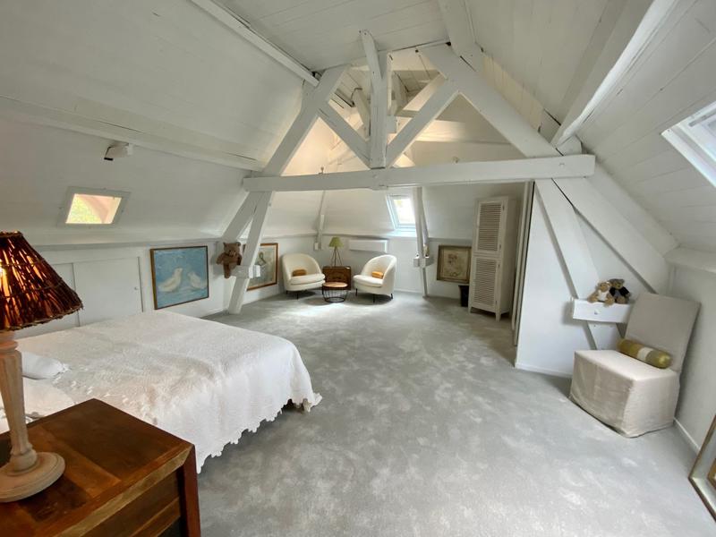 Maison traditionnelle - 170 m² - 4 pièces