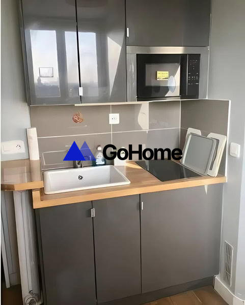 Studio - 10 m² - 1 pièce