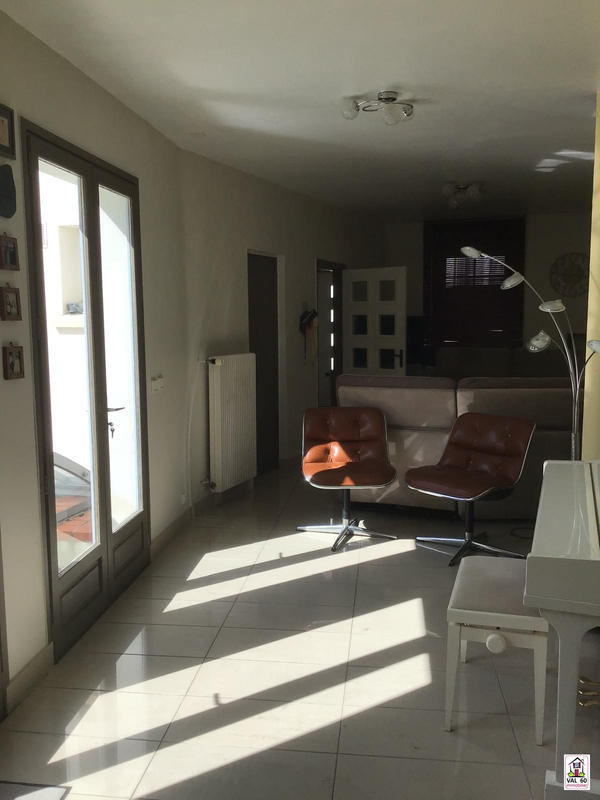 Maison ancienne - 258 m² - 8 pièces