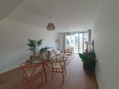 Appartement - 80 m² - 4 pièces