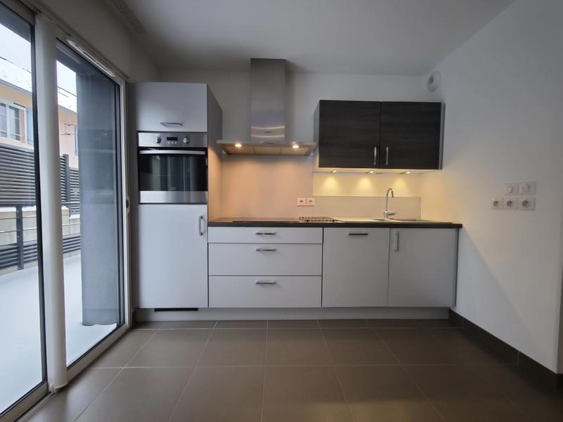 Appartement - 65 m² - 4 pièces