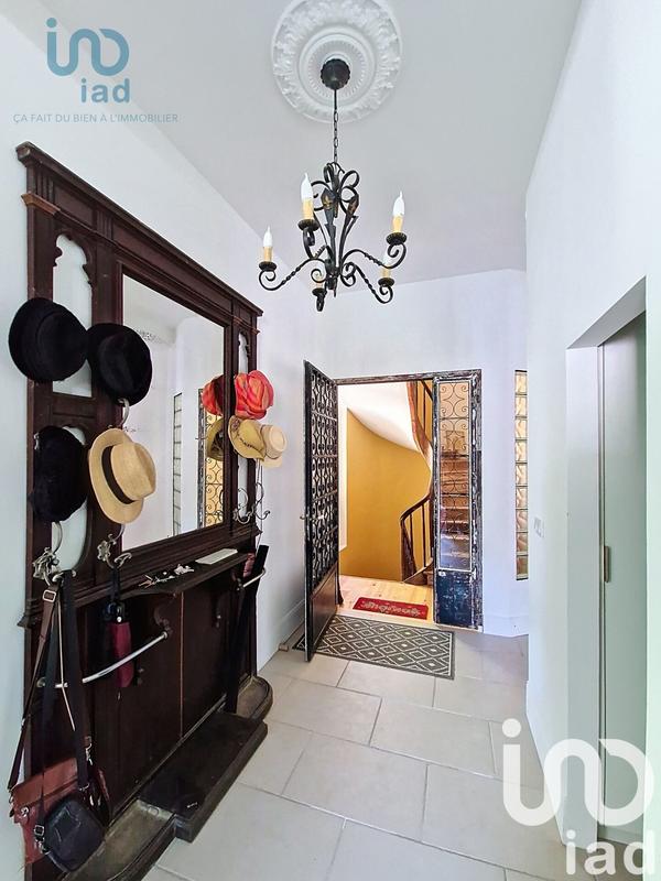 Maison - 280 m² - 8 pièces