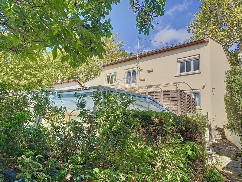 Maison - 140 m² - 6 pièces