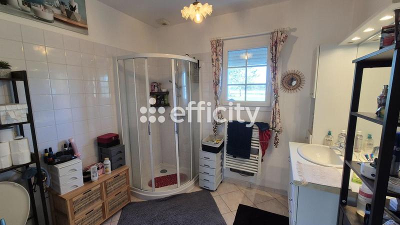 Pavillon - 200 m² - 6 pièces