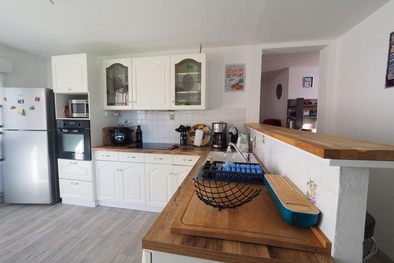 Propriété - 350 m² - 11 pièces