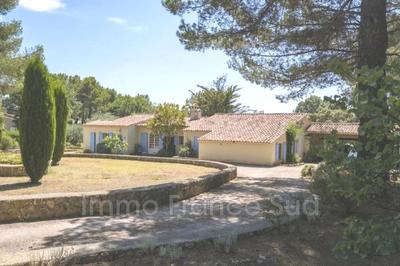 Villa - 333 m² - 10 pièces