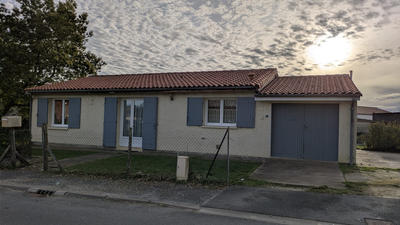 Maison - 90 m² - 5 pièces