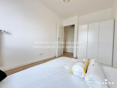 Chambre - 9 m² - 4 pièces